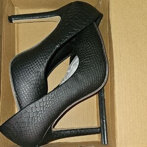 Elegant Black Stiletto Heels